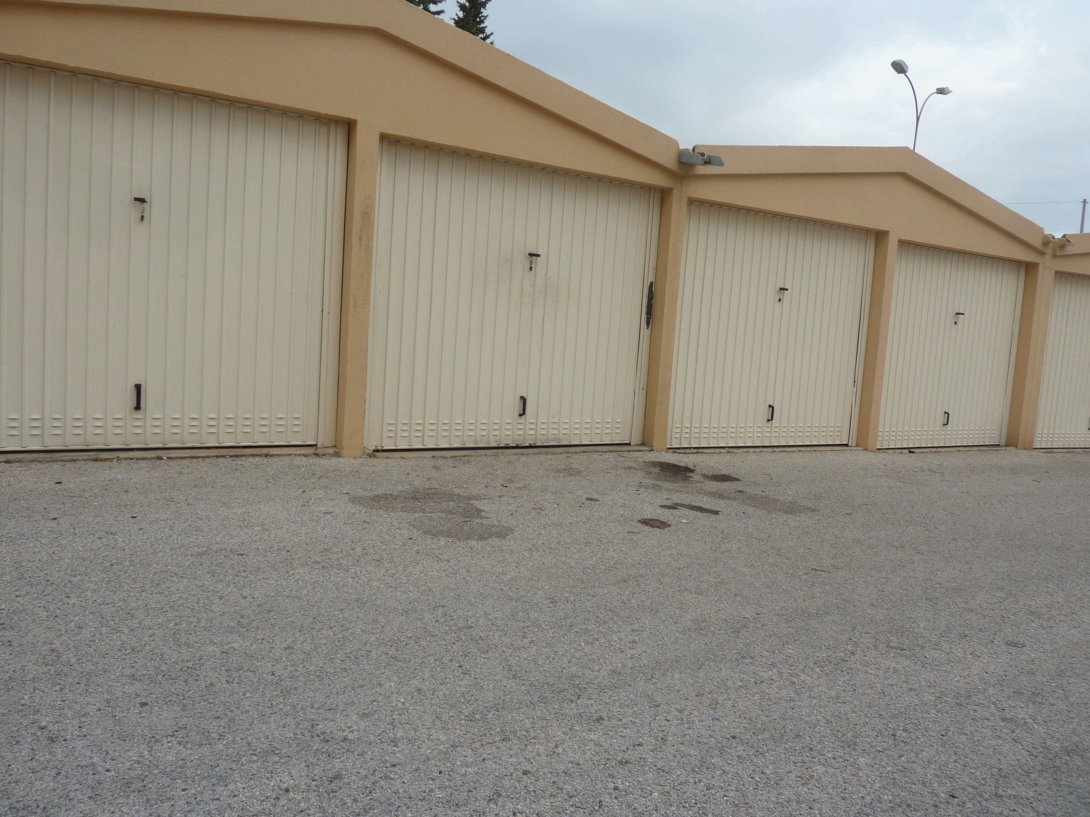Garage 1 r