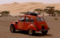 Sahara Mauritanie 2cv dunes gps de sert Cyril et Sylvie bi moteurs