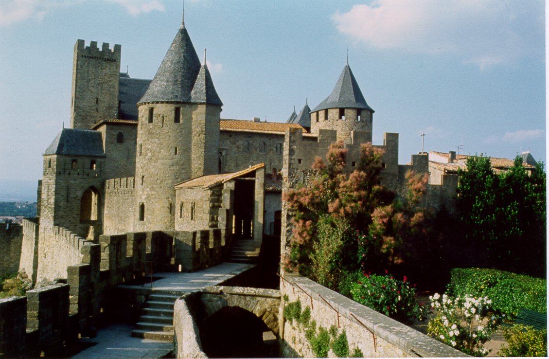 12 carcassonne le chateau