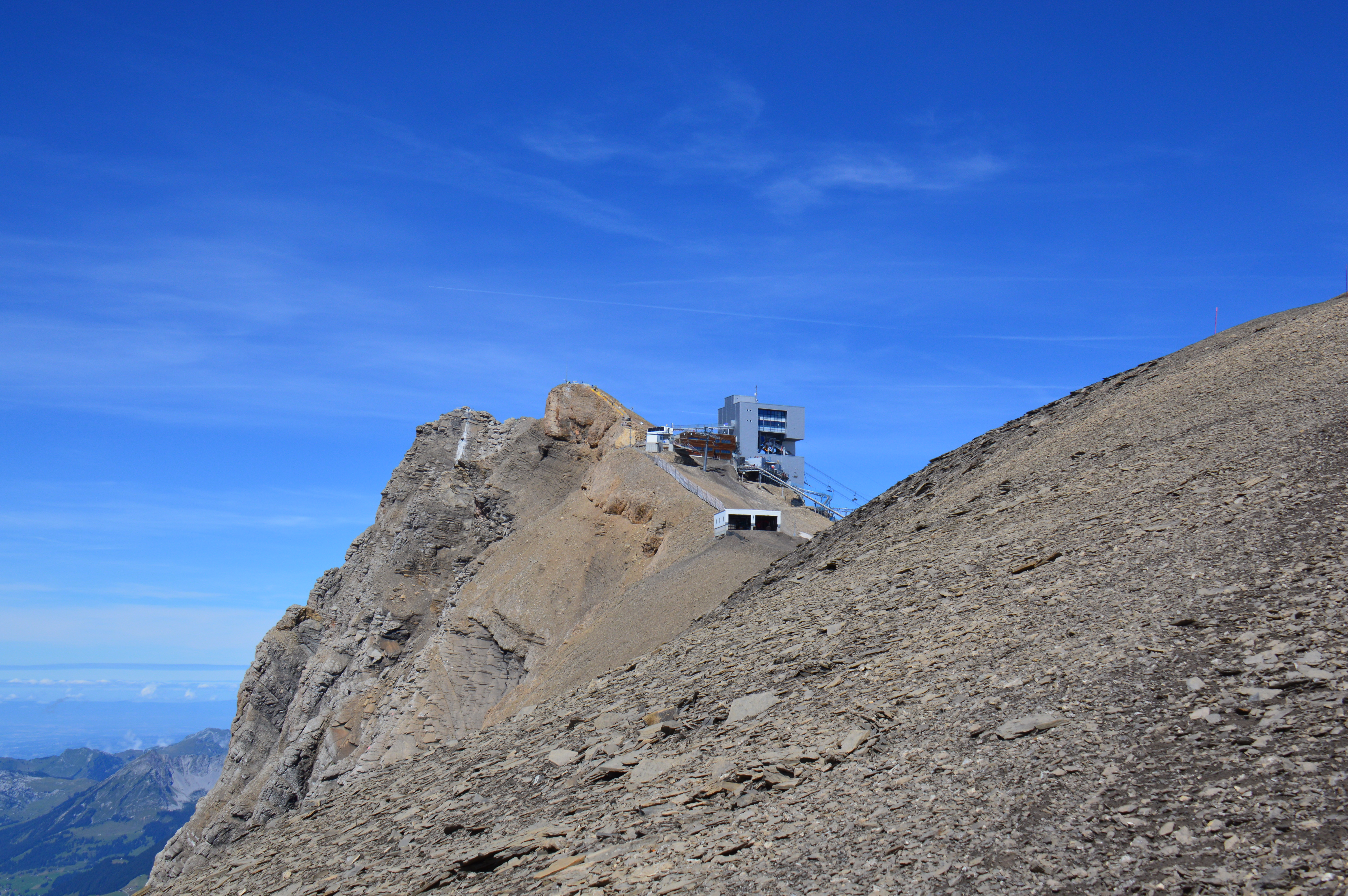Station sommitale du Scex Rouge / Glacier 3000