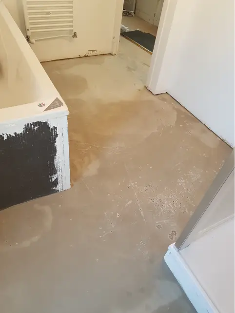 Renovation sol salle de bain reze