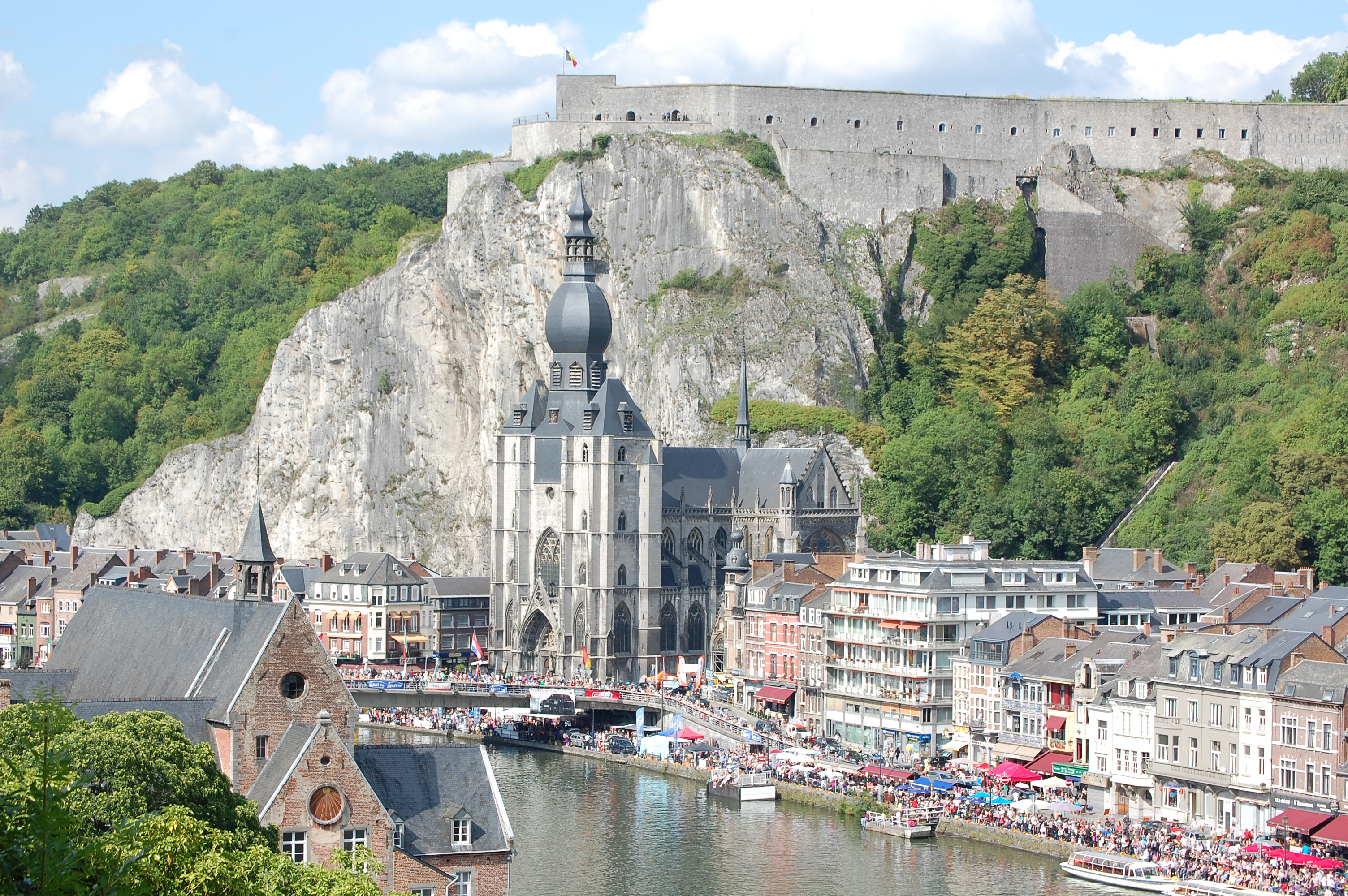 La collégiale et la citadelle de Dinant.
Août 2011