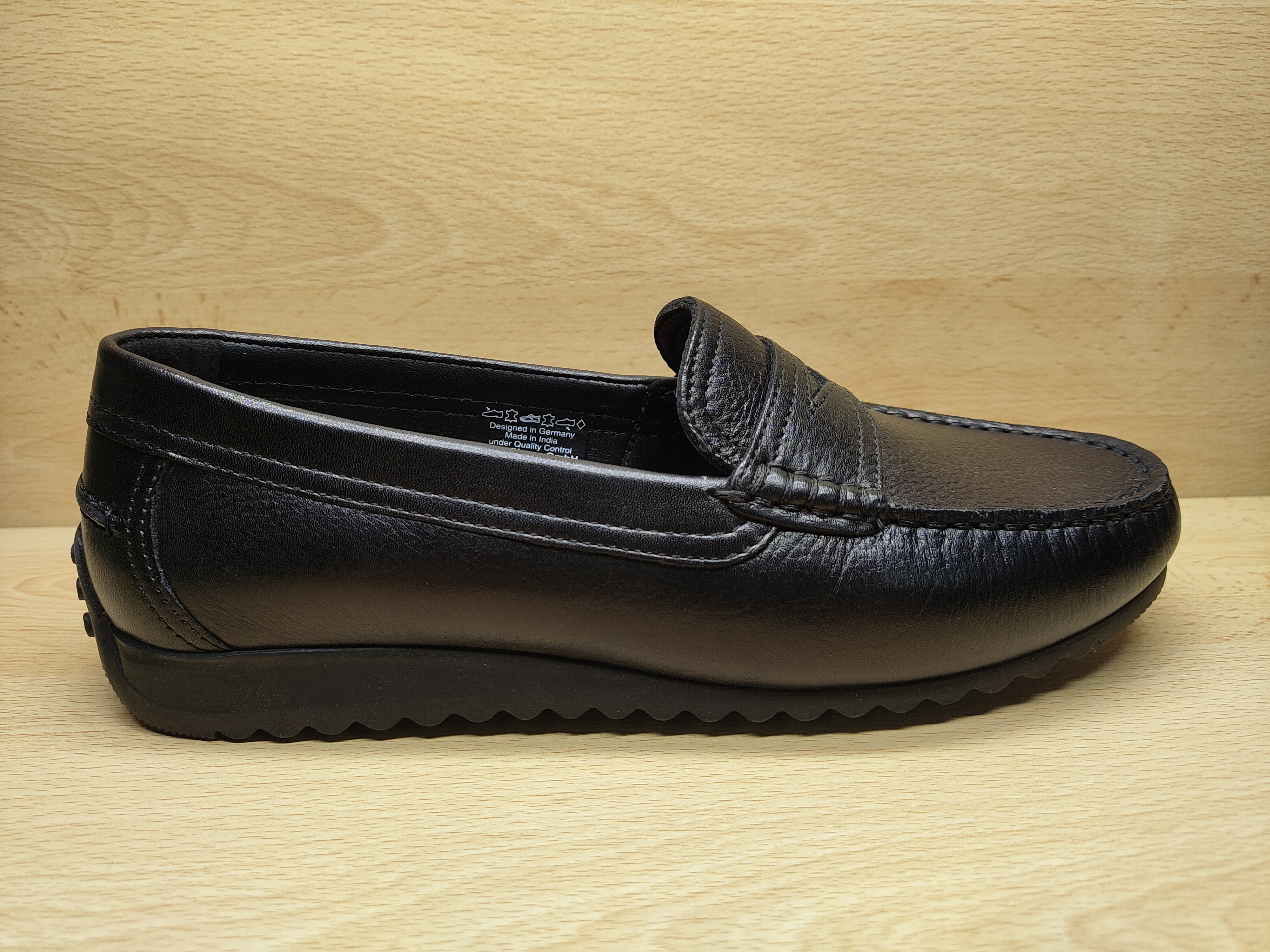 Mocassin ara 12 27702 01 noir ext auxpiedssensibles chaussures com