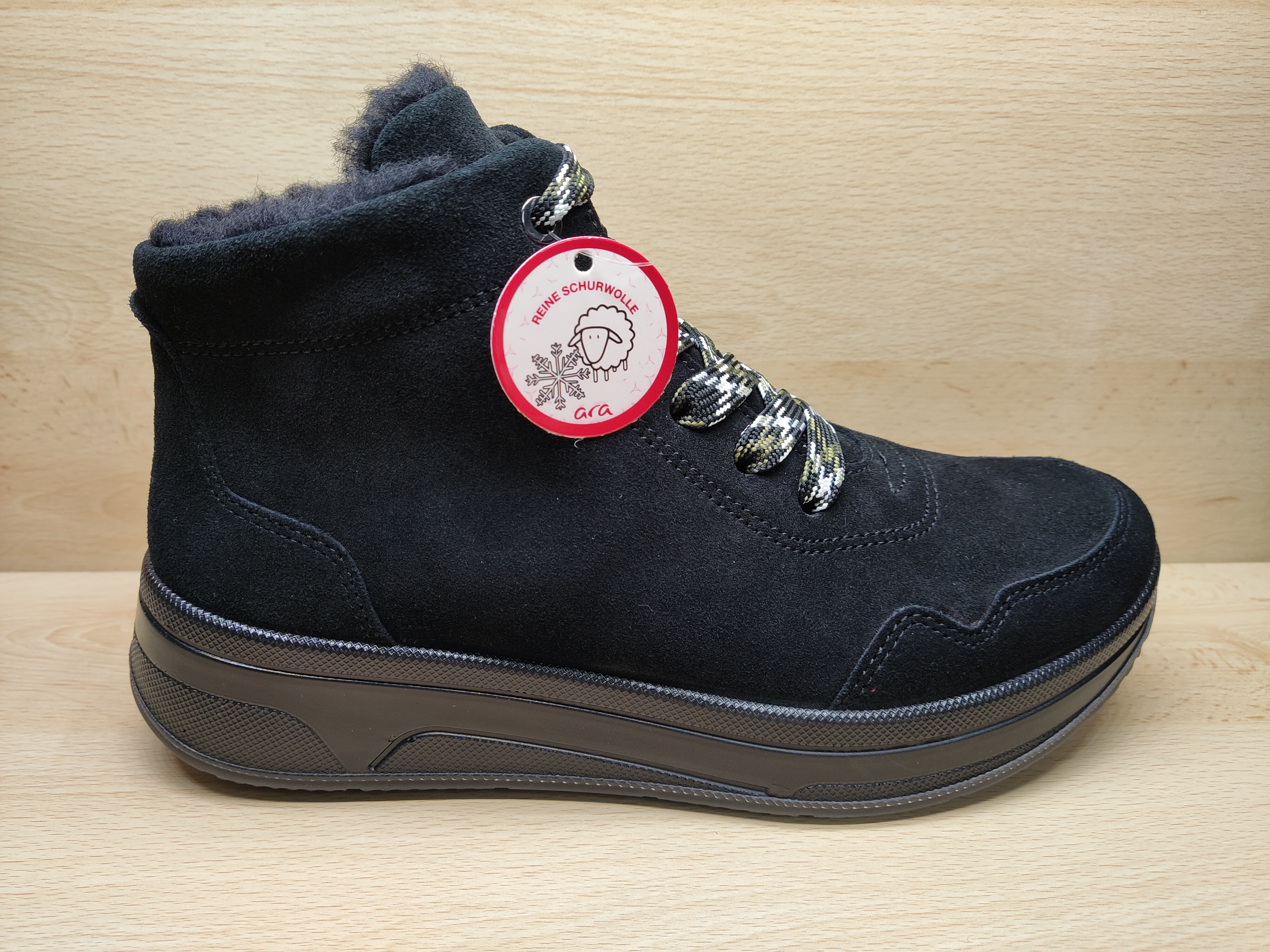 Bottillon ara sapporo 12 27555 01 noir ext auxpiedssensibles chaussures com