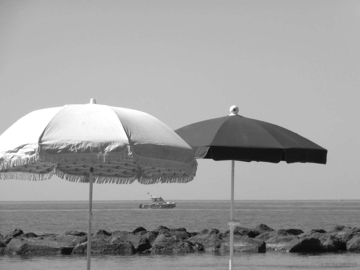 Sous les parassoles r 2025