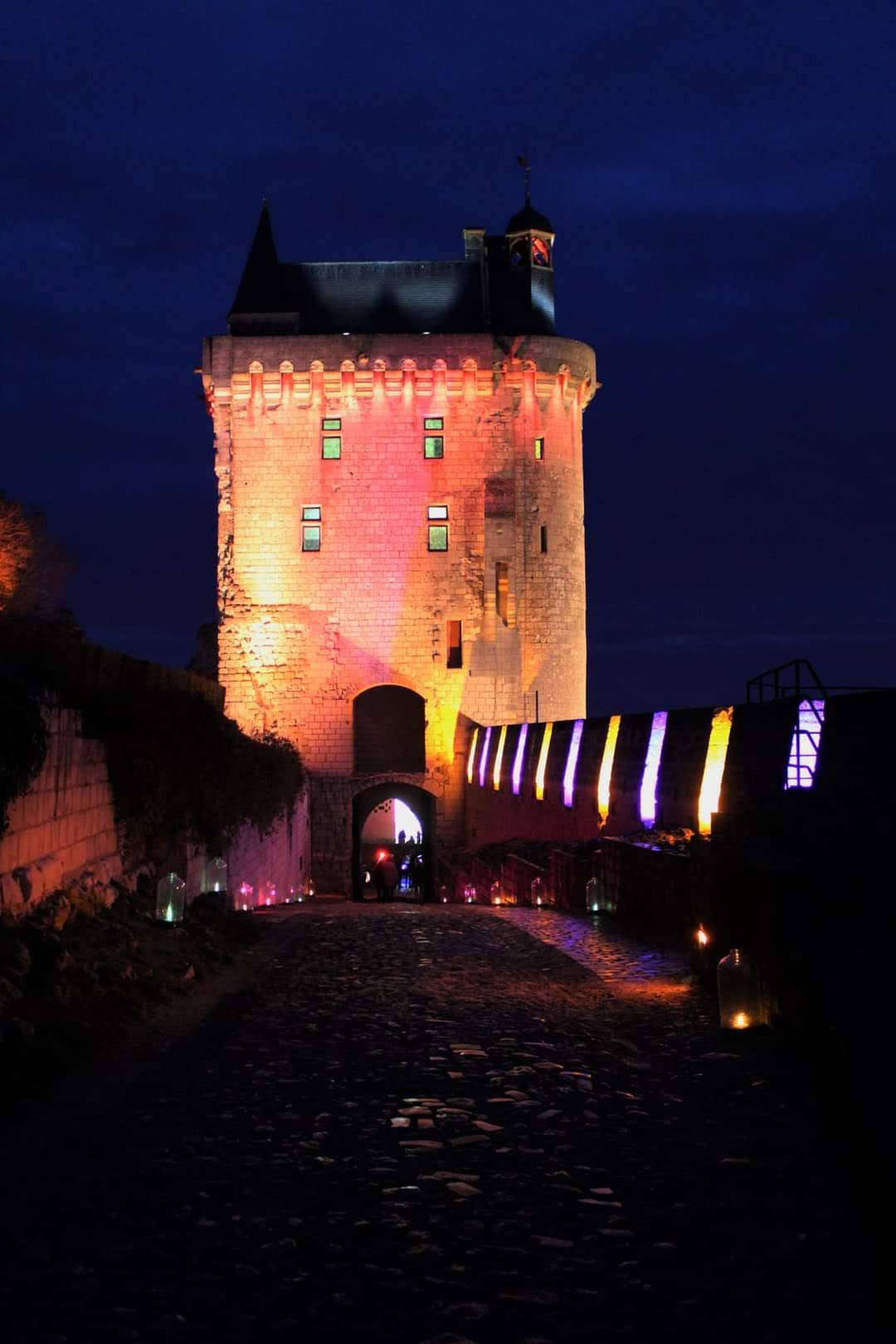 Chinon 001
