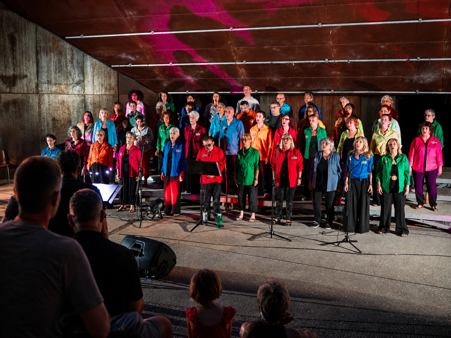 Le choeur de Melting Colors sur scène