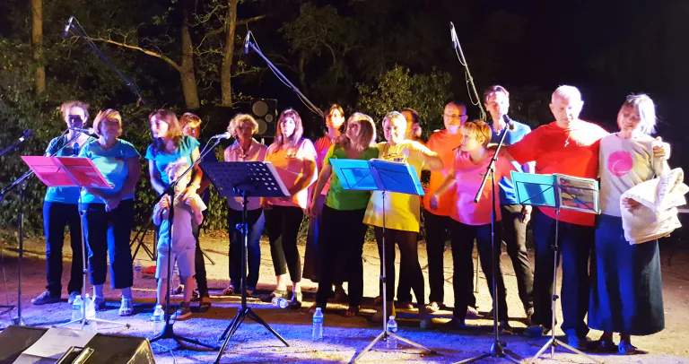 Les choristes de Melting Colors en concert