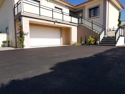 242428423 4320691311