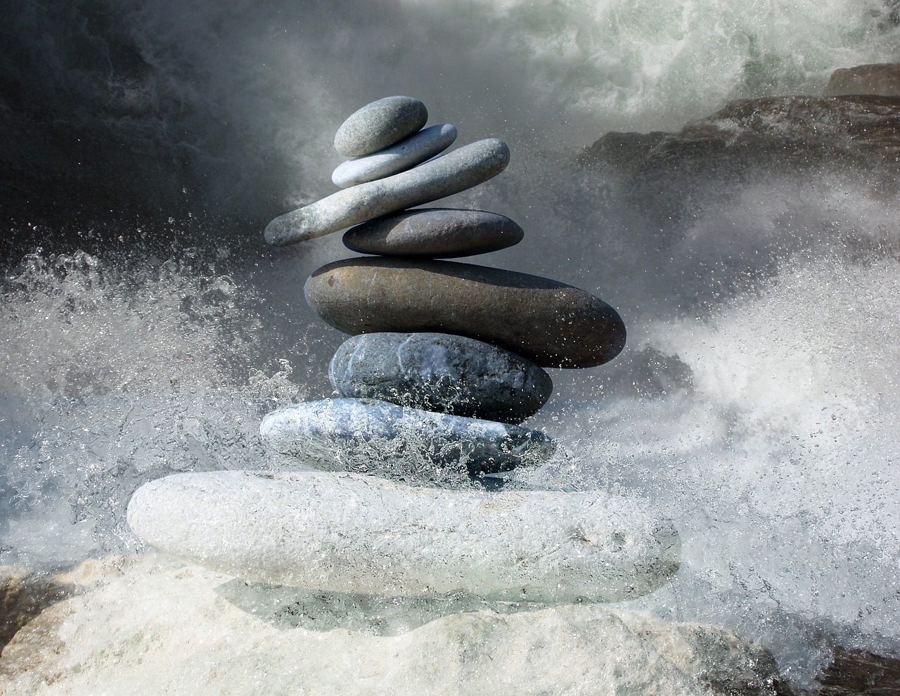 Angélique Alchimie - Praticienne en développement relationnel - HYPNO RELAXATION - Hypersensibilité & Équilibre intérieur - Reiki Hypnose Meditation et accompagnement