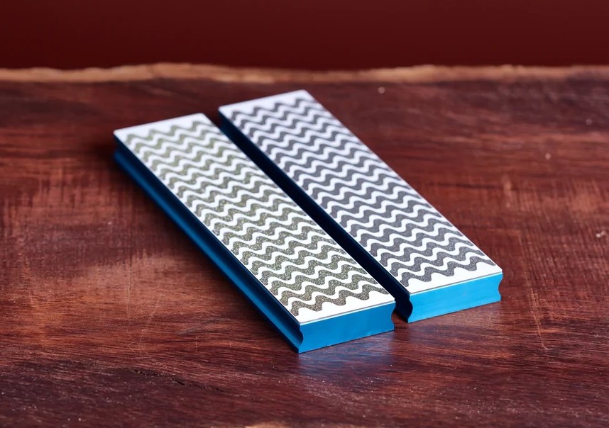 Surf-241-242-a d937631a-dddc-4ecb-a205-bc19c2223678 990x-v2