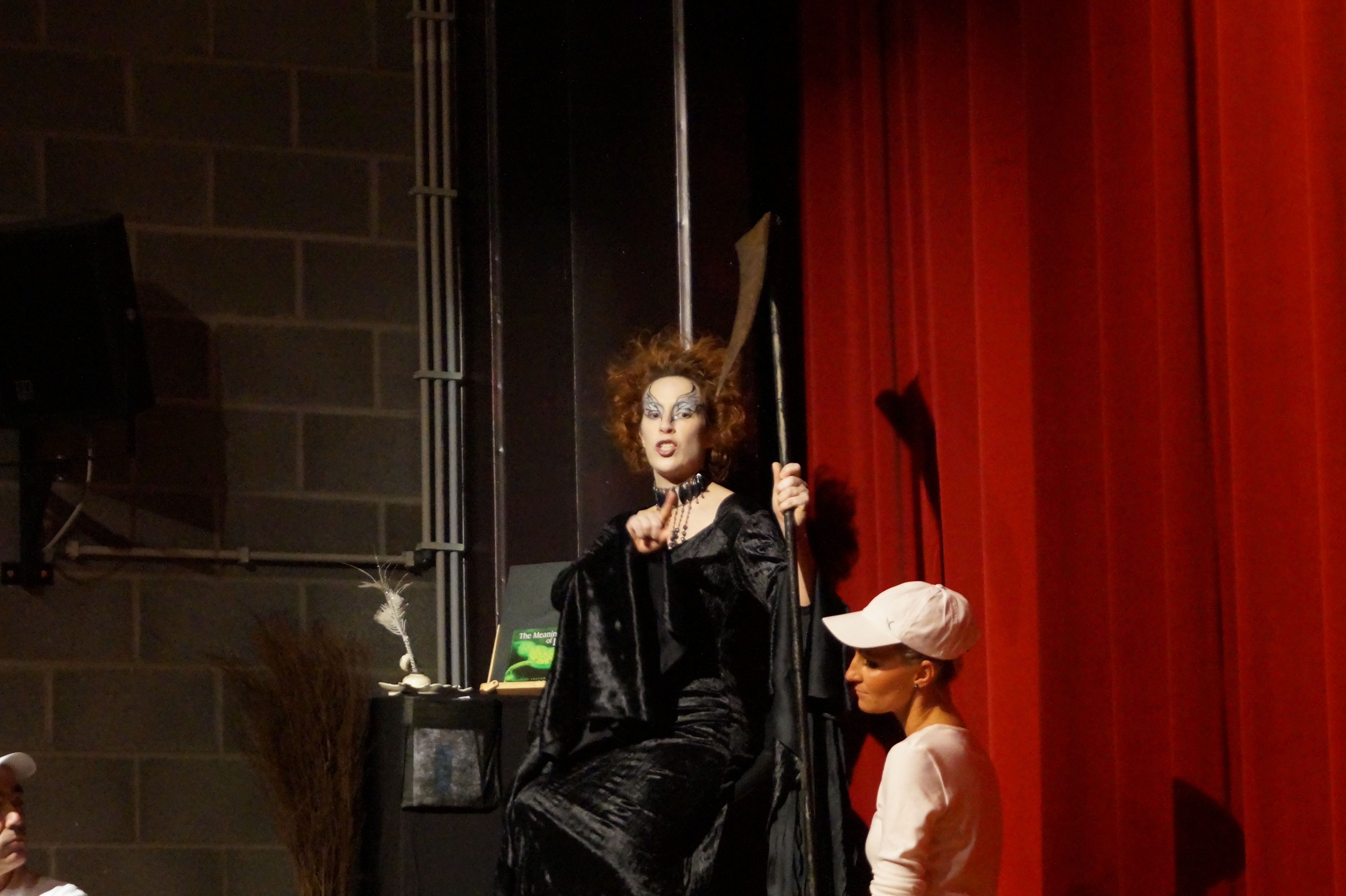 Theatre remicourt la qu i vikes vi 020