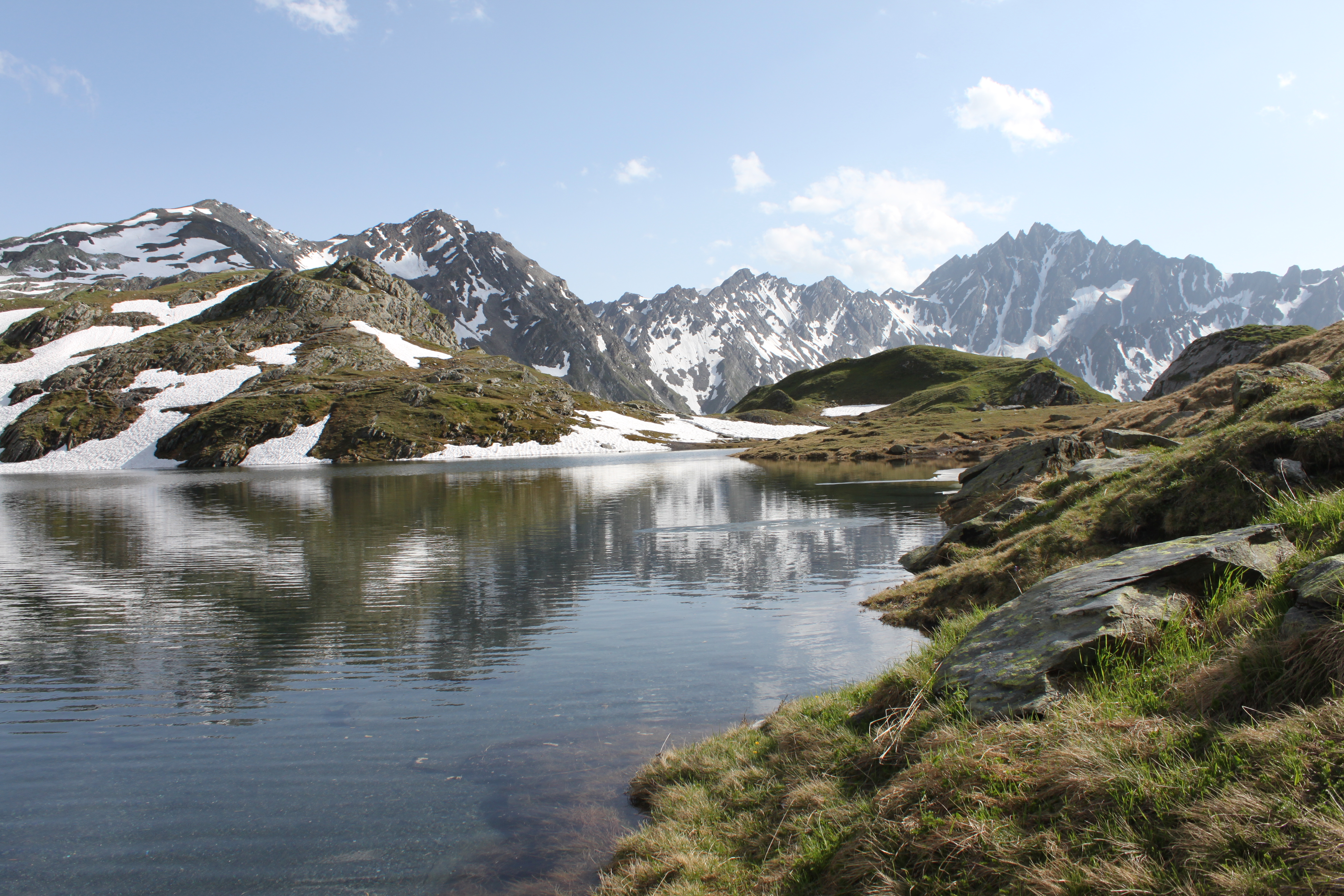 Reflets sur les Lacs de Fenêtre en Suisse