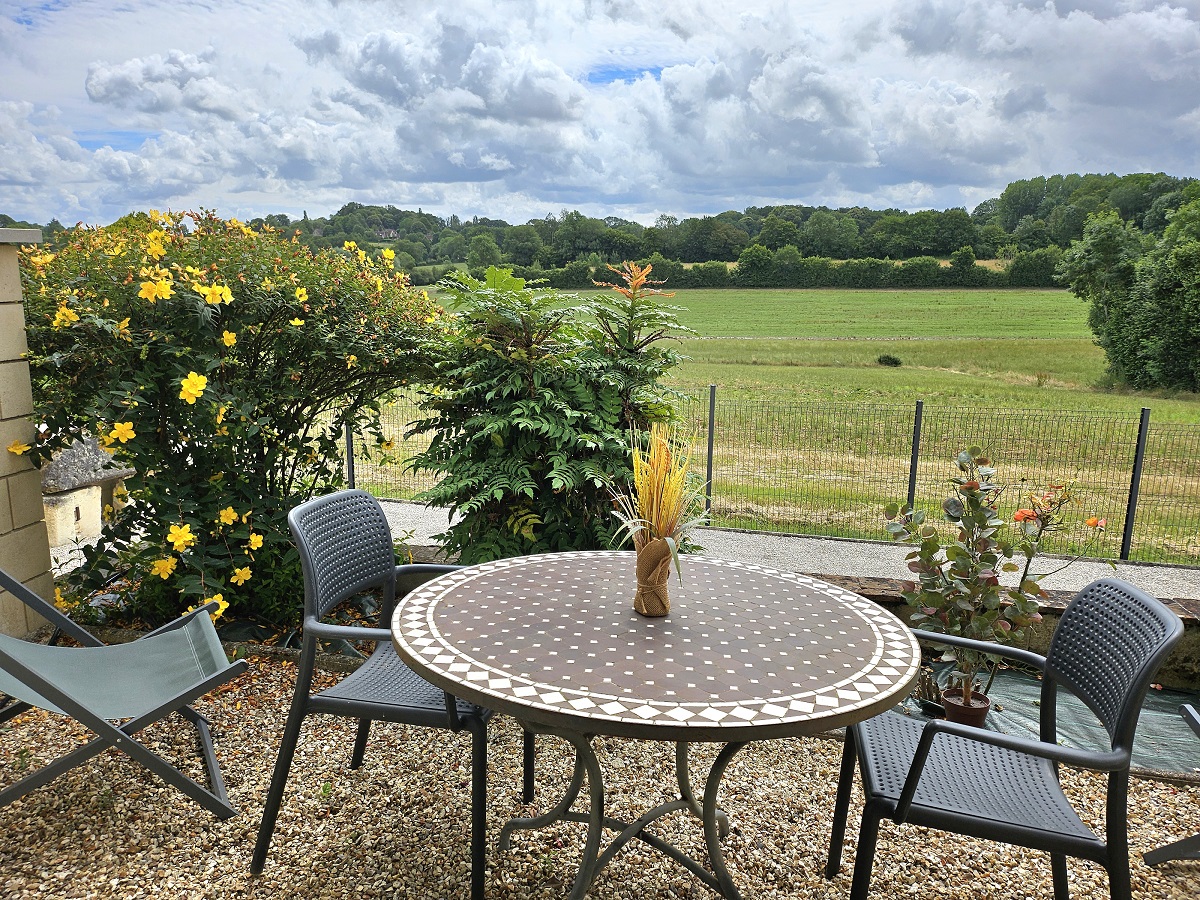gite-dans-le-perche-gite-le-forest-et-sa-terrasse