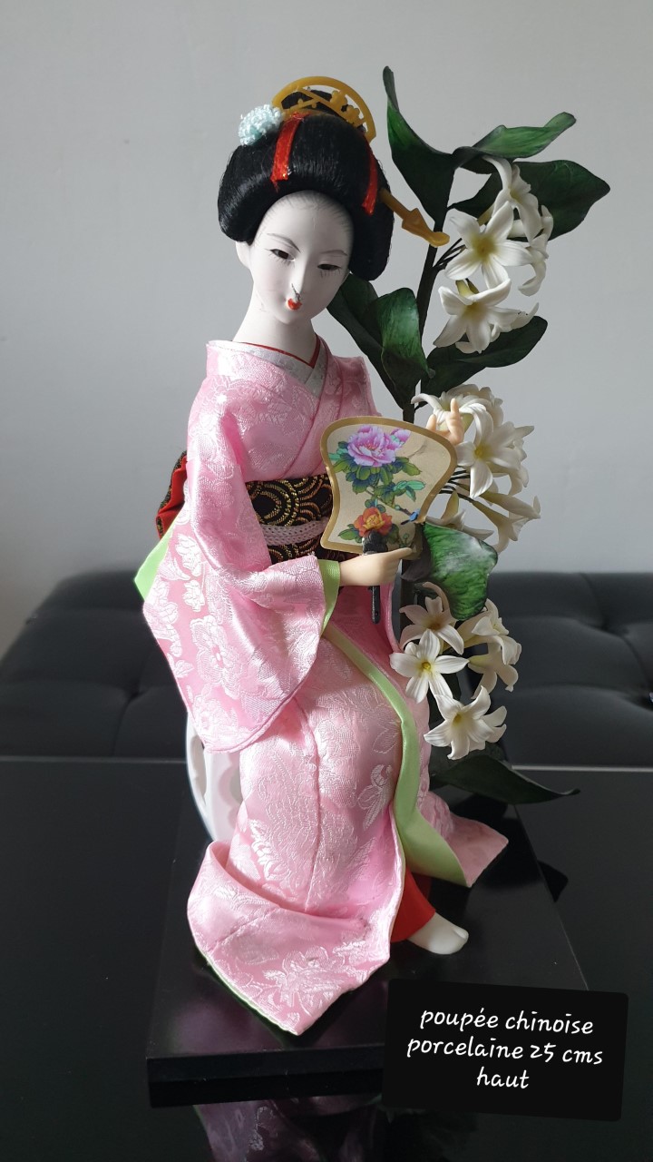 Poupee asiatique 2