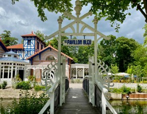 Le-pavillon-bleu