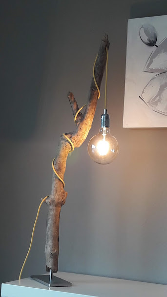 Bois flotte sur socle me tal