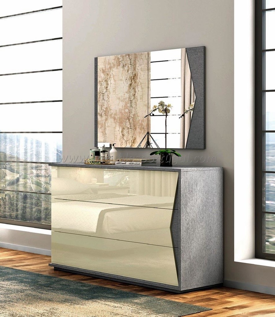 Commode blanc casse