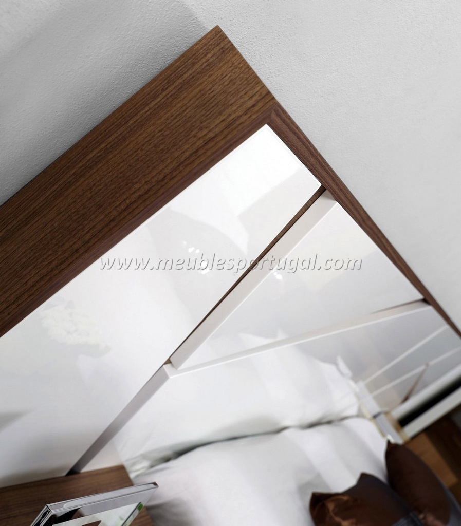 Tete de lit moderne