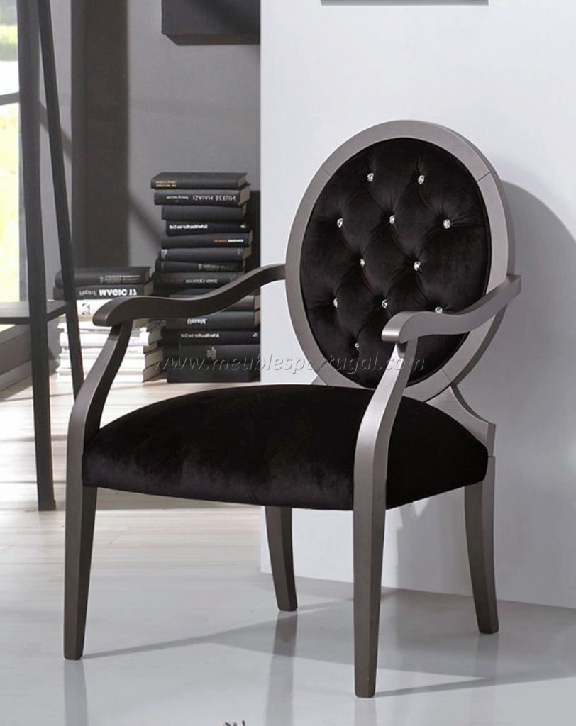 Chaise gris et noir capitonne