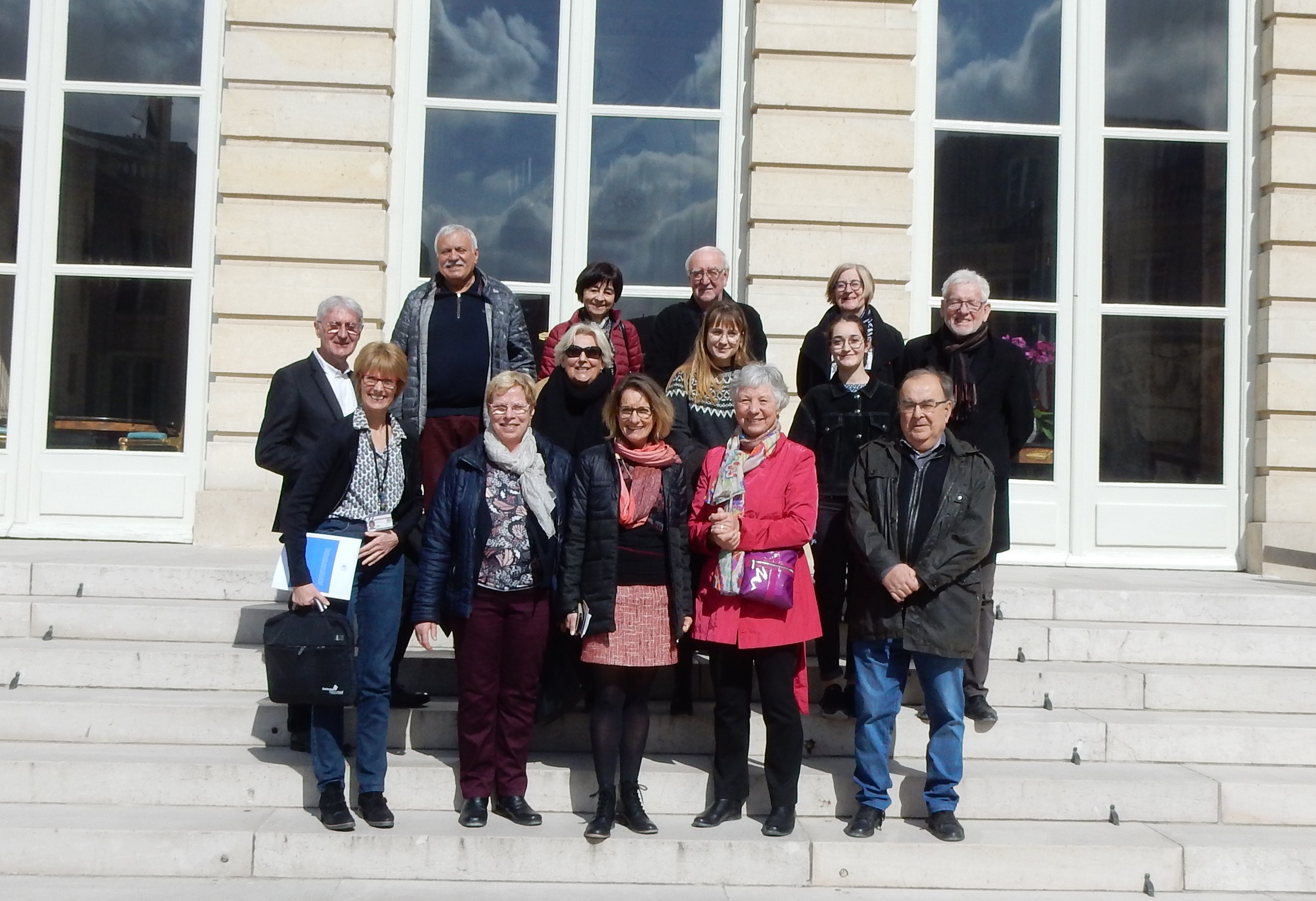 MVAV à l'Assemblée Nationale et au Sénat