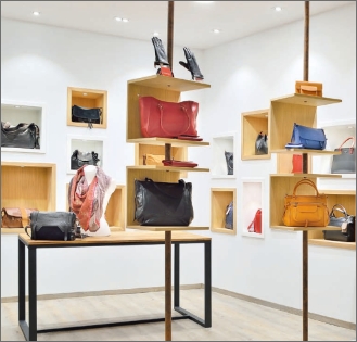 Cadre bois menuisier magasin