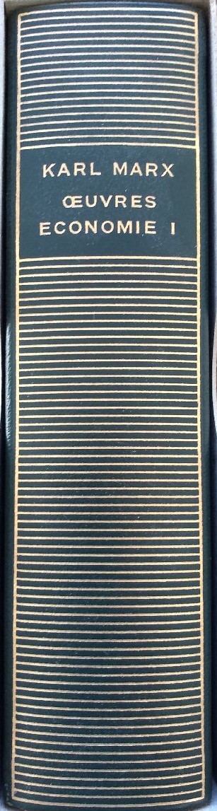 Volume 164 de Karl Marx dans la Bibliothèque de la Pléiade.