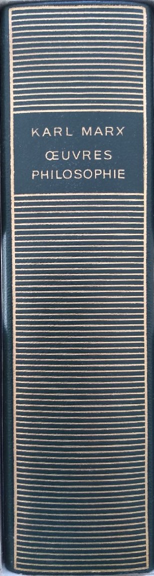 Volume 298 de Karl Marx dans la Bibliothèque de la Pléiade.