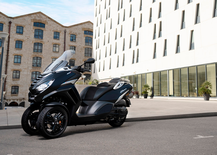 Metropolis active 700x500 01