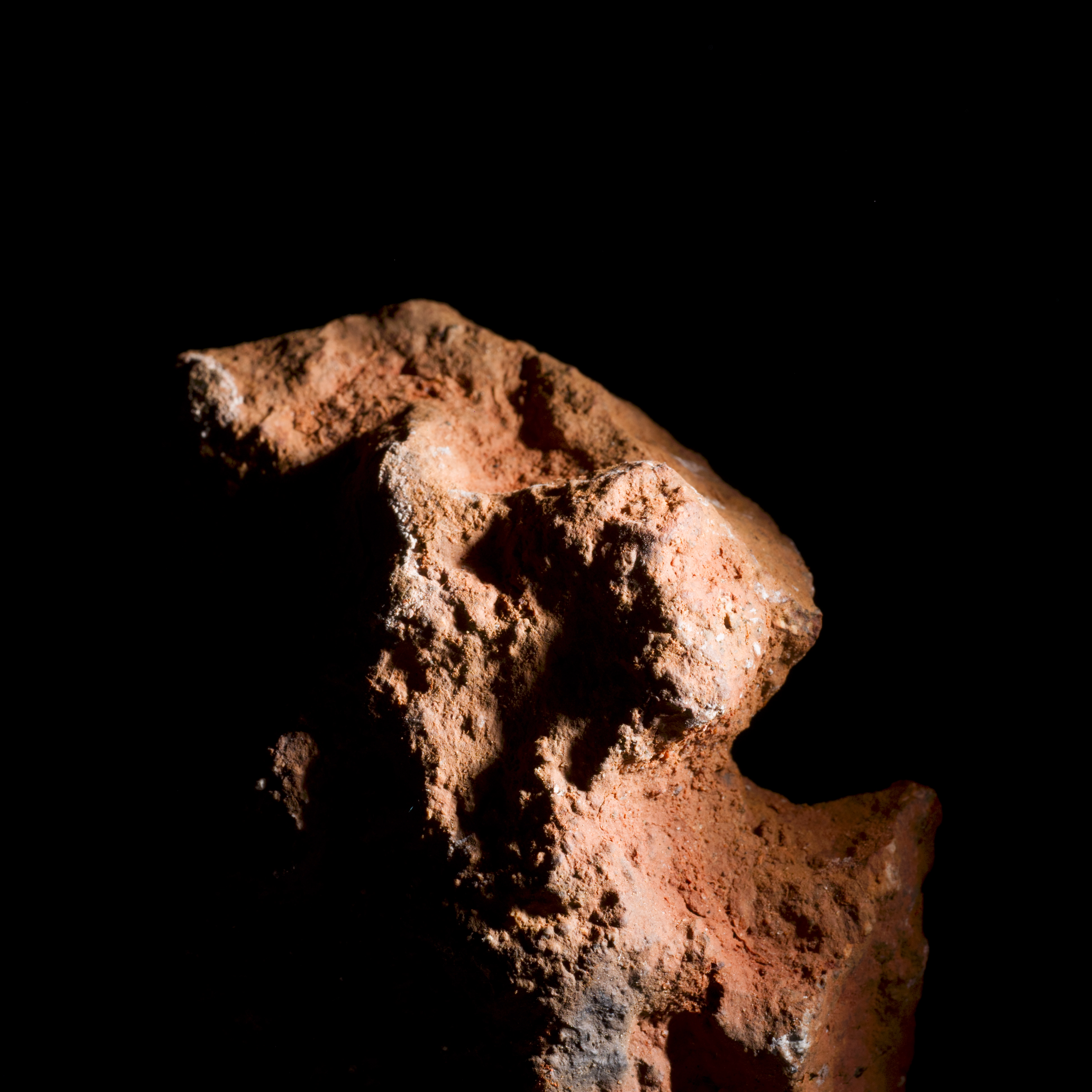 Pierre cuite pour le bas fourneau fired stone for a bloomery furnace 03  1118133 dxo 1