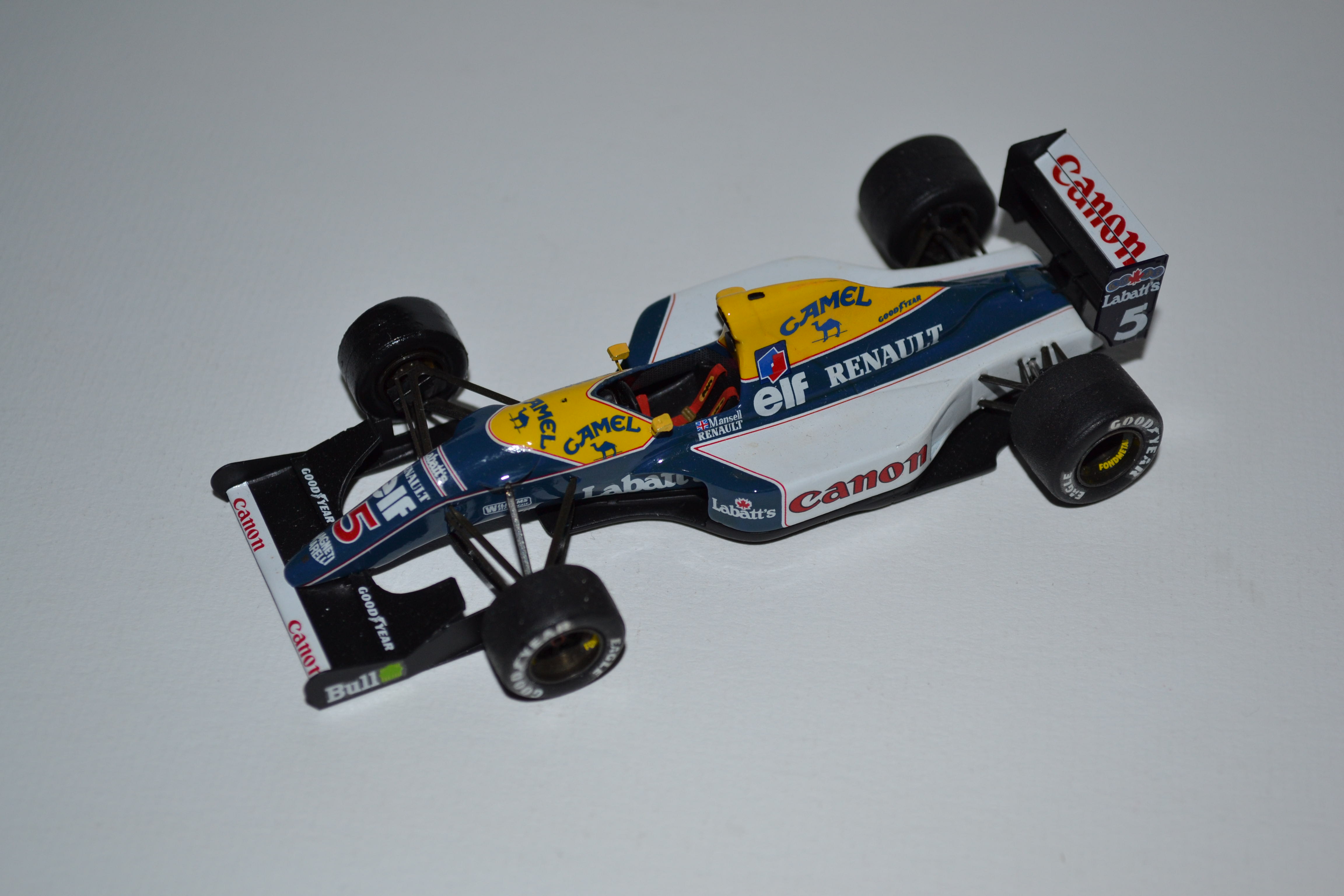 Williams Renault FW14B
Nigel Mansell
World Champion
Saison 1992 
TAMEO KIT
Echelle 1/43e
Prix : 115 euros