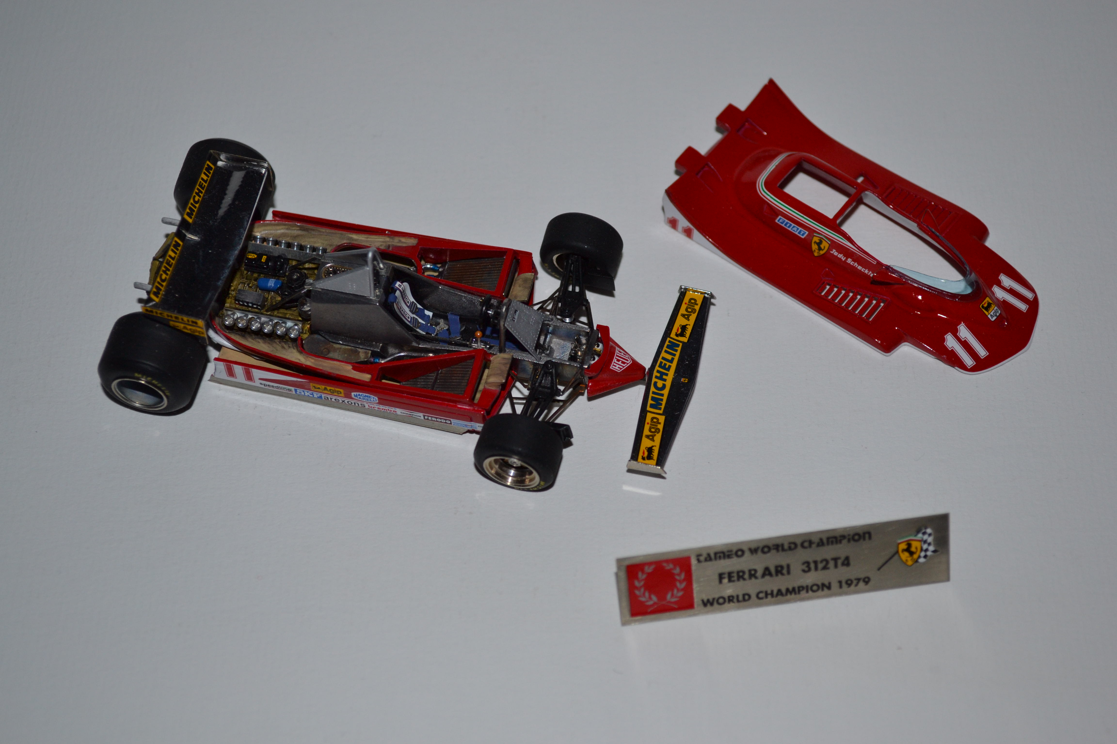 Ferrari 312 T4
World Champion
Saison 1979  
TAMEO KIT
Echelle 1/43e
Prix : 115 euros