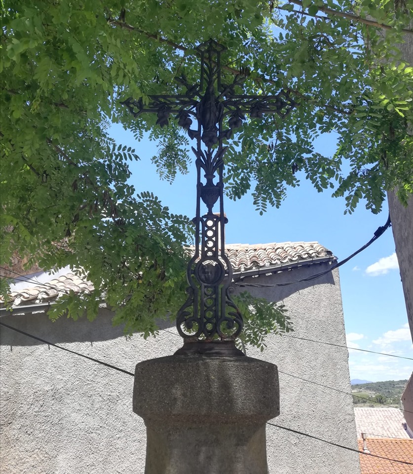 Croix mairie  077725200 0959 04062020