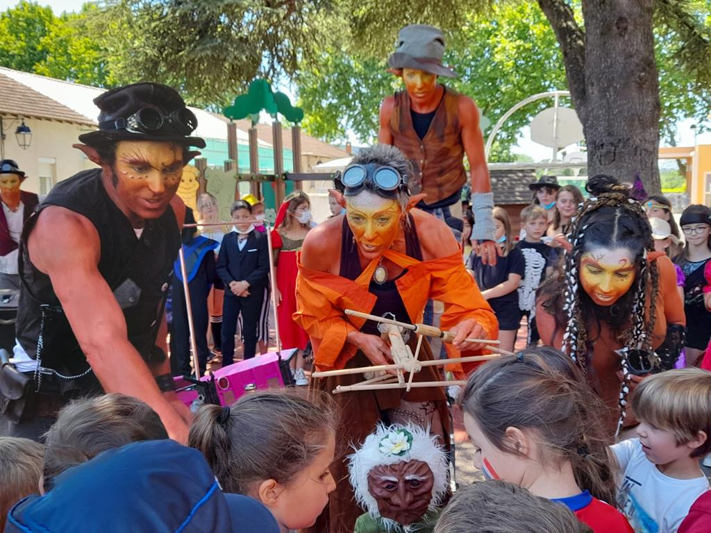 Deeamb-ecole-public