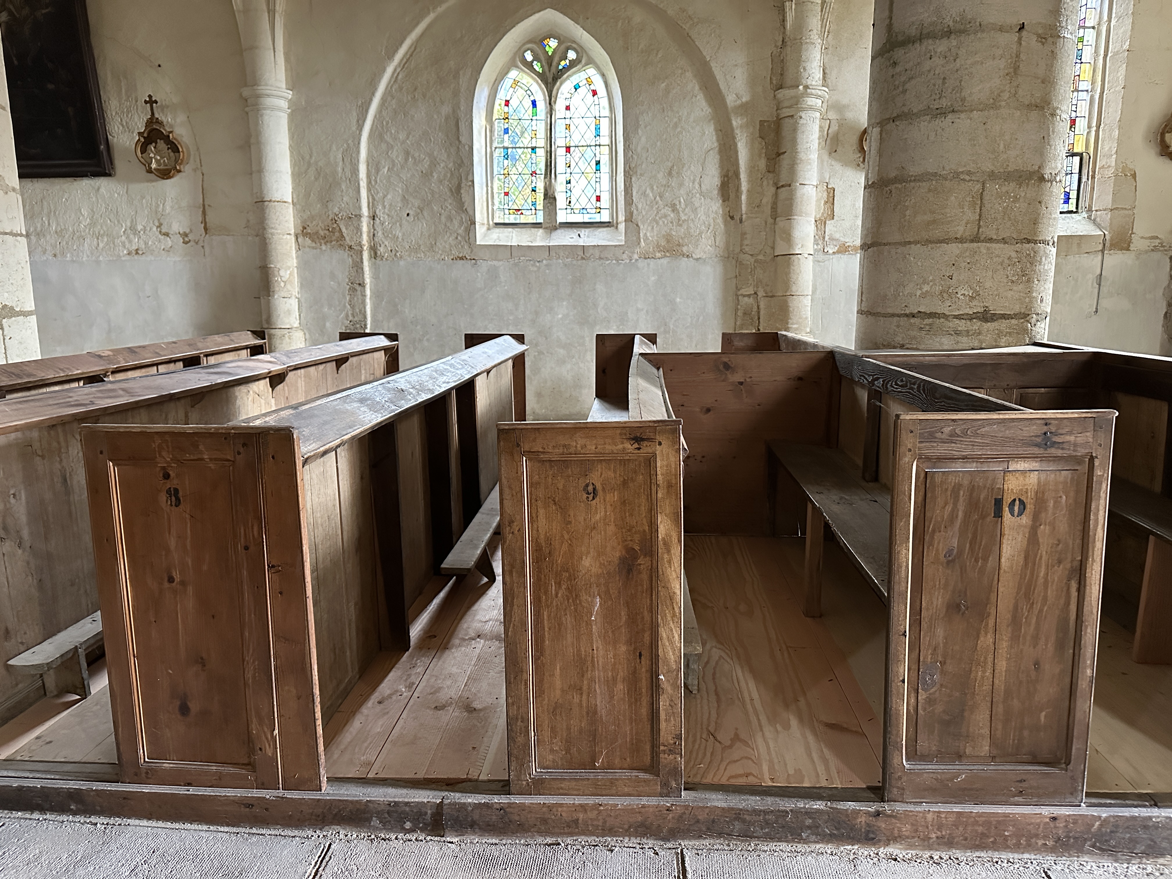Travaux dans l'église de Perreuse