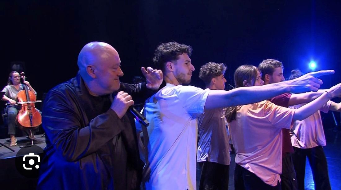 🎁 Lionel DAMEI a fêté ses 40 ans de chansons en mouvement