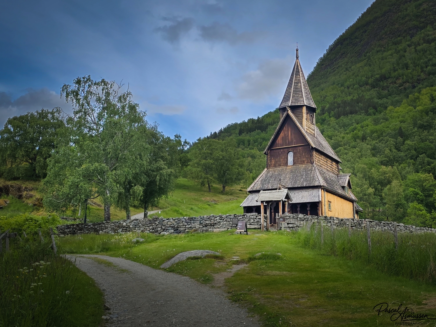 Urnes stavkyrkje 2 norvege jpg grande 