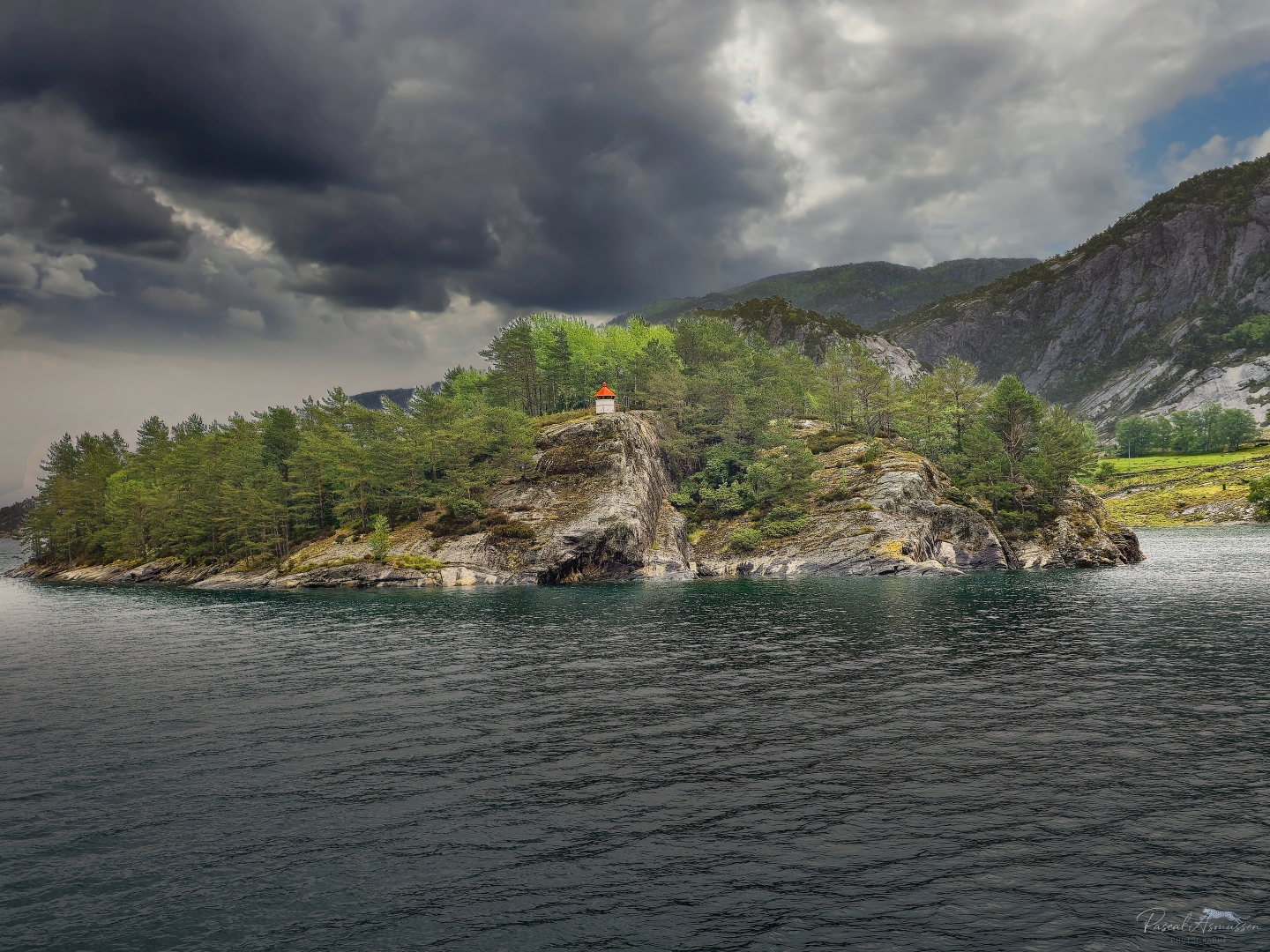 Ile sur lysefjord norvege grande 