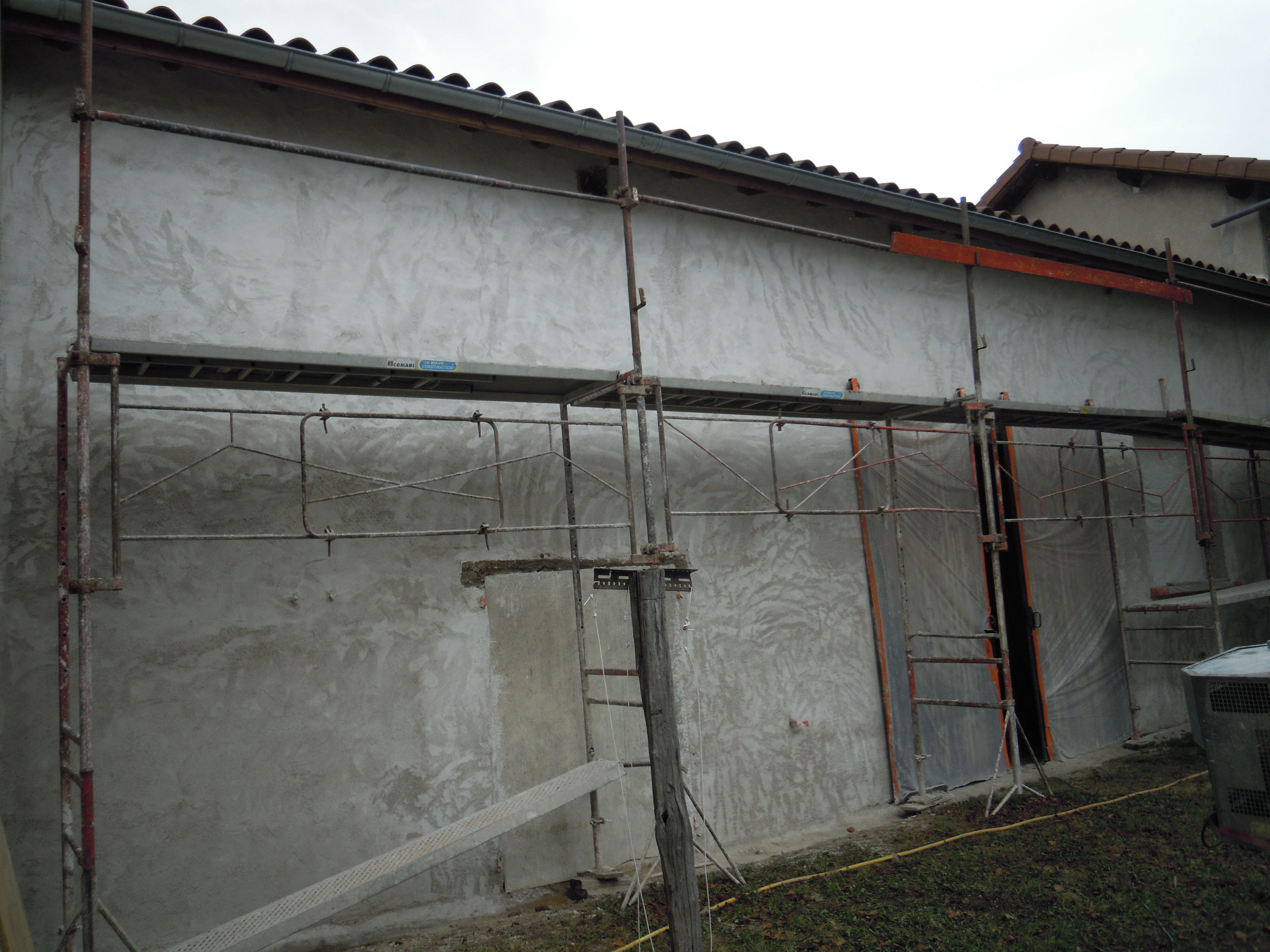 Acade-restauration-de-mur-en-pise-1-