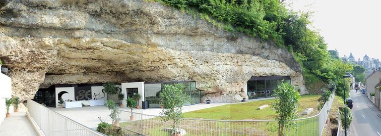 Panoramique entree des grottes du foulon