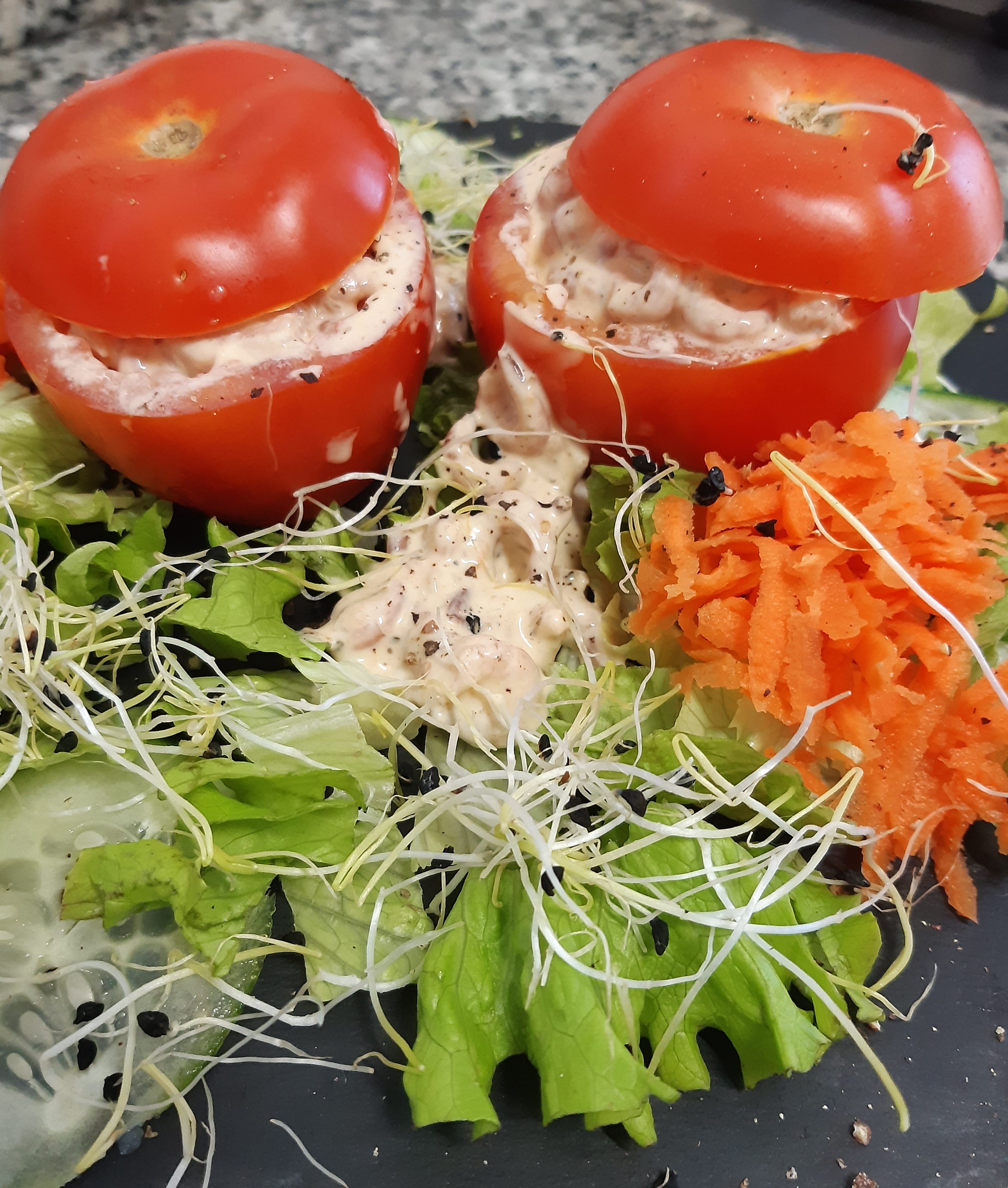 Tomates de crevettes grises