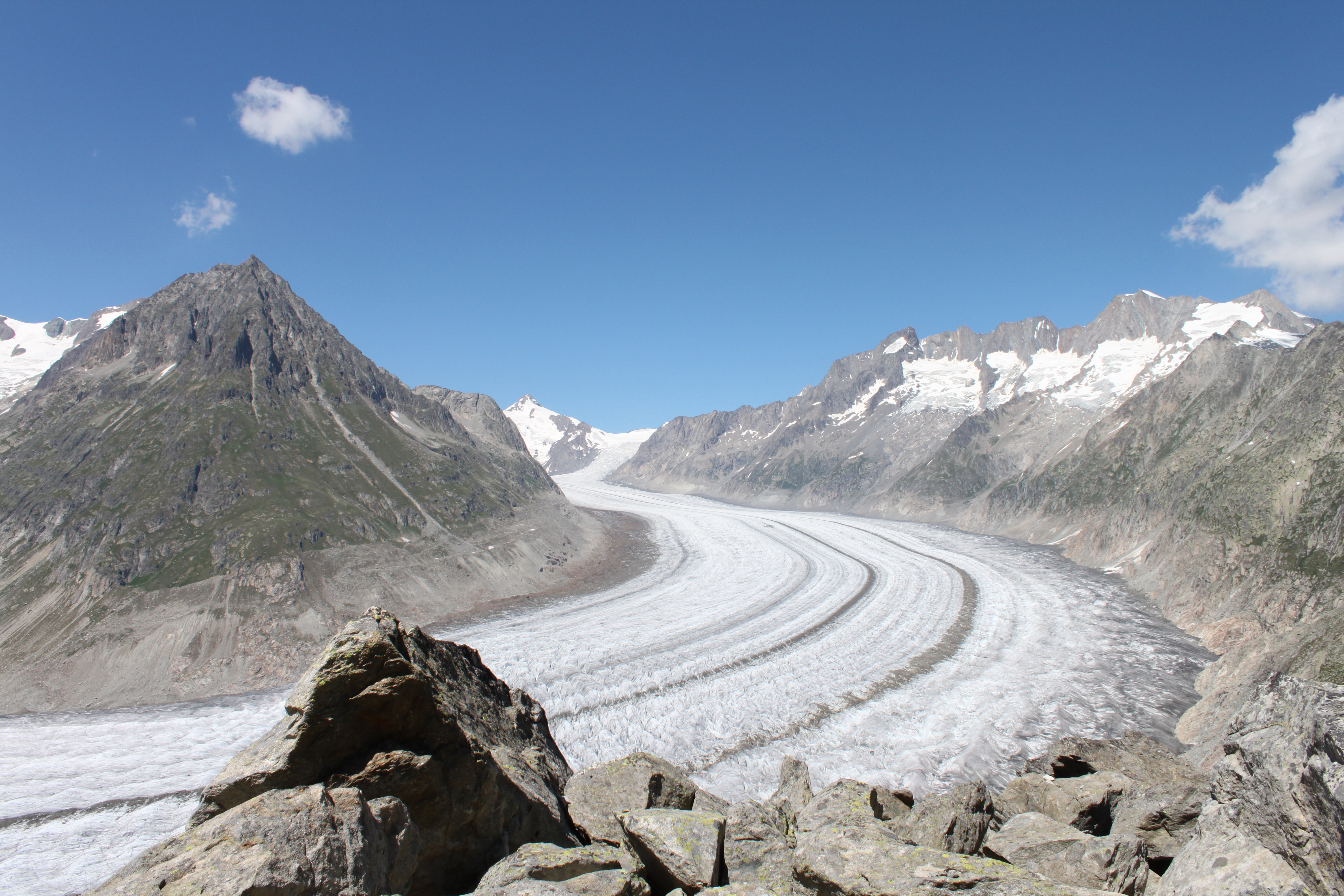 Randonnée au glacier d'Aletsch dans les Alpes suisses