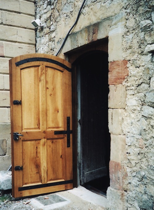 Porte eglise ouverte