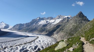 Randonnée au glacier d'Aletsch dans les Alpes suisses