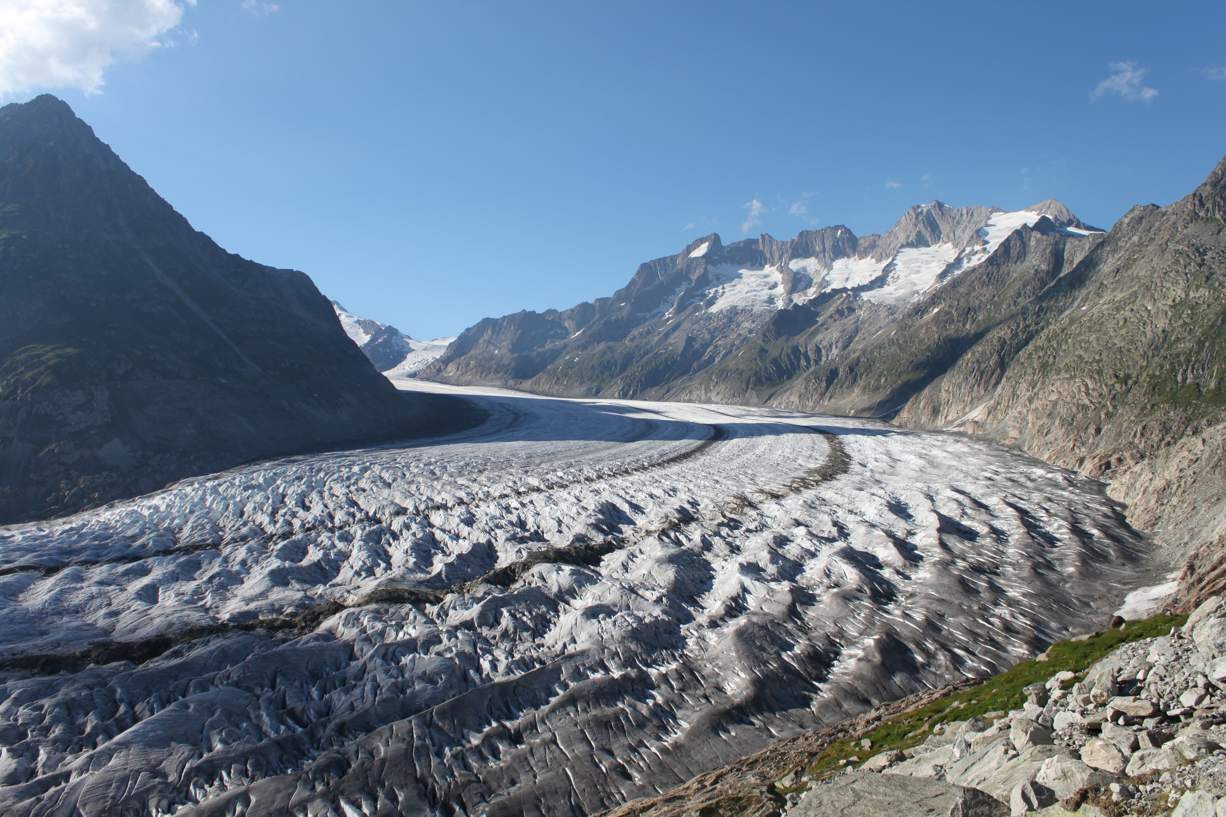 Randonnée au glacier d'Aletsch dans les Alpes suisses