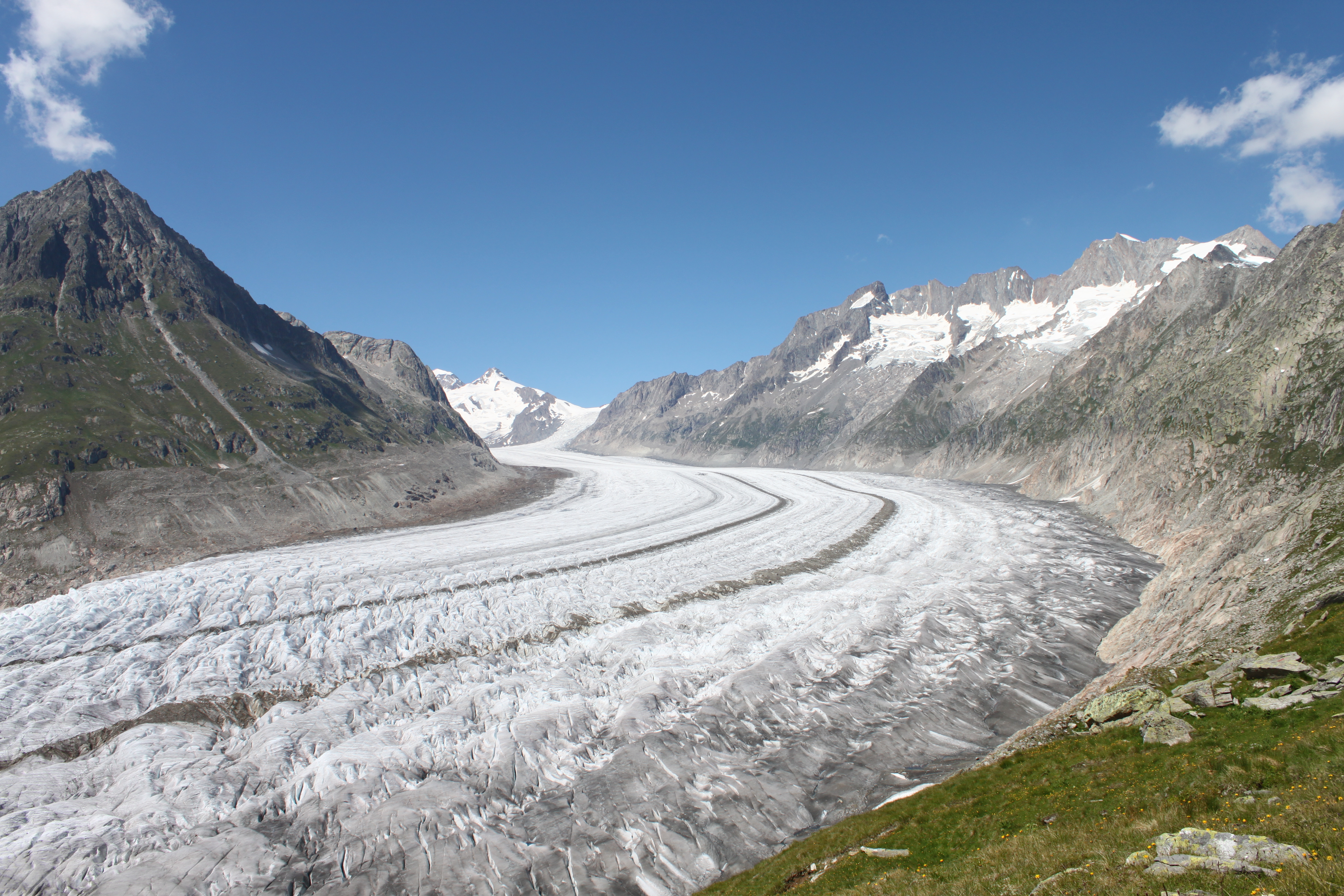 Randonnée au glacier d'Aletsch dans les Alpes suisses