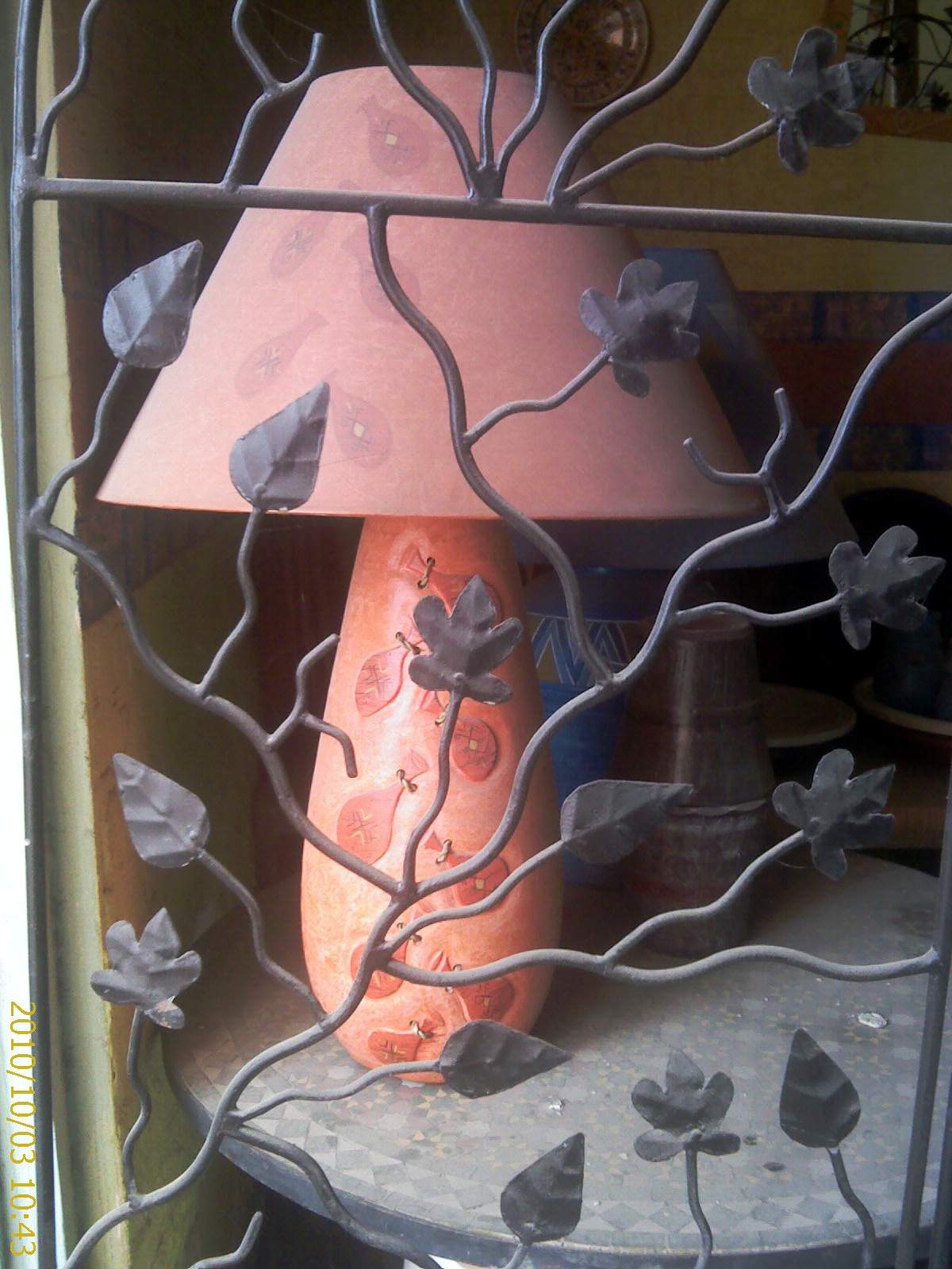Lampe et fer f