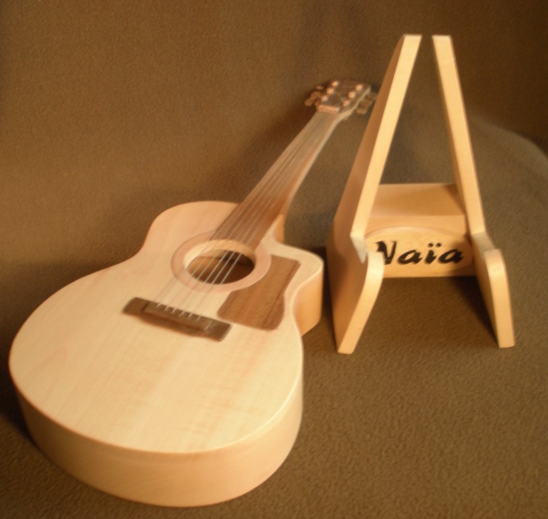 Tirelire guitare 2