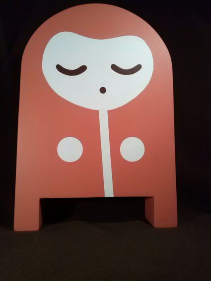 Mascotte d'entreprise en bois sur mesure et à la demande a partir du logo de l'entreprise "l'armoire de bébé", cadeau insolite personnalisé