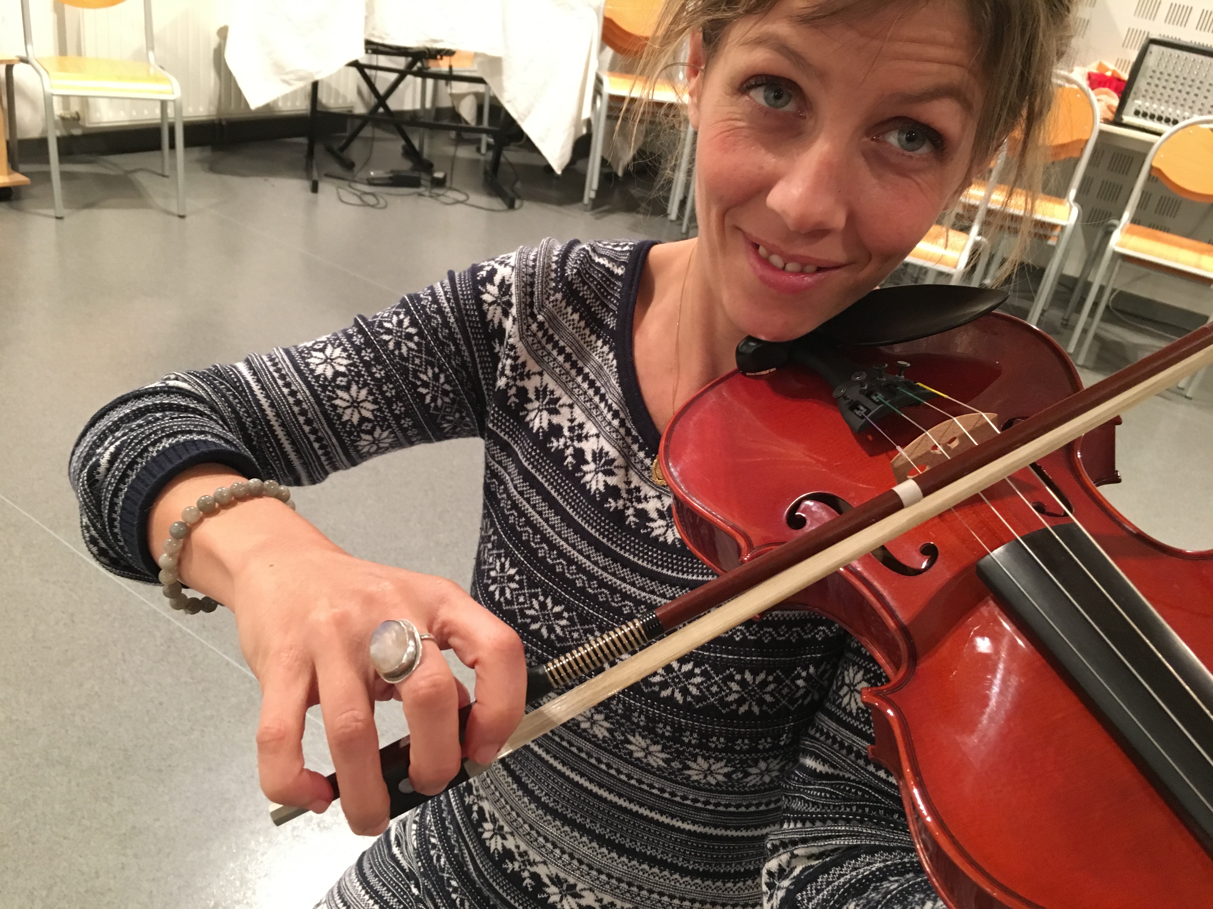 Melanie main 2 